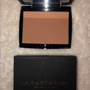 Anastasia powder Bronzer